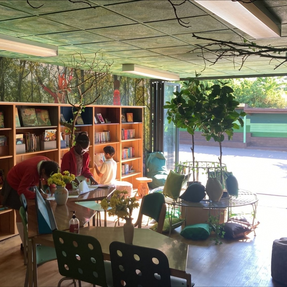 William Ford Junior School Our new school library is now complete!